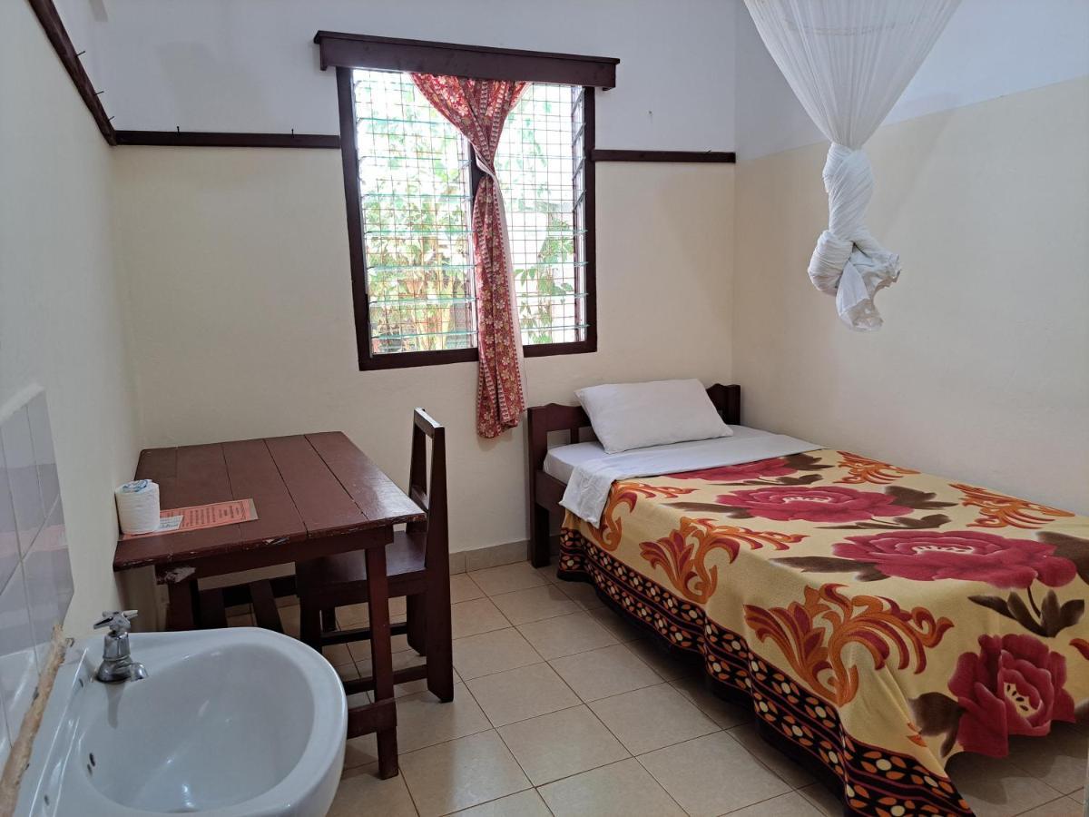 Kwale Golden Guest House 外观 照片